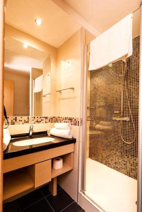 Moni Luxury Apartments Копаоник Стая снимка